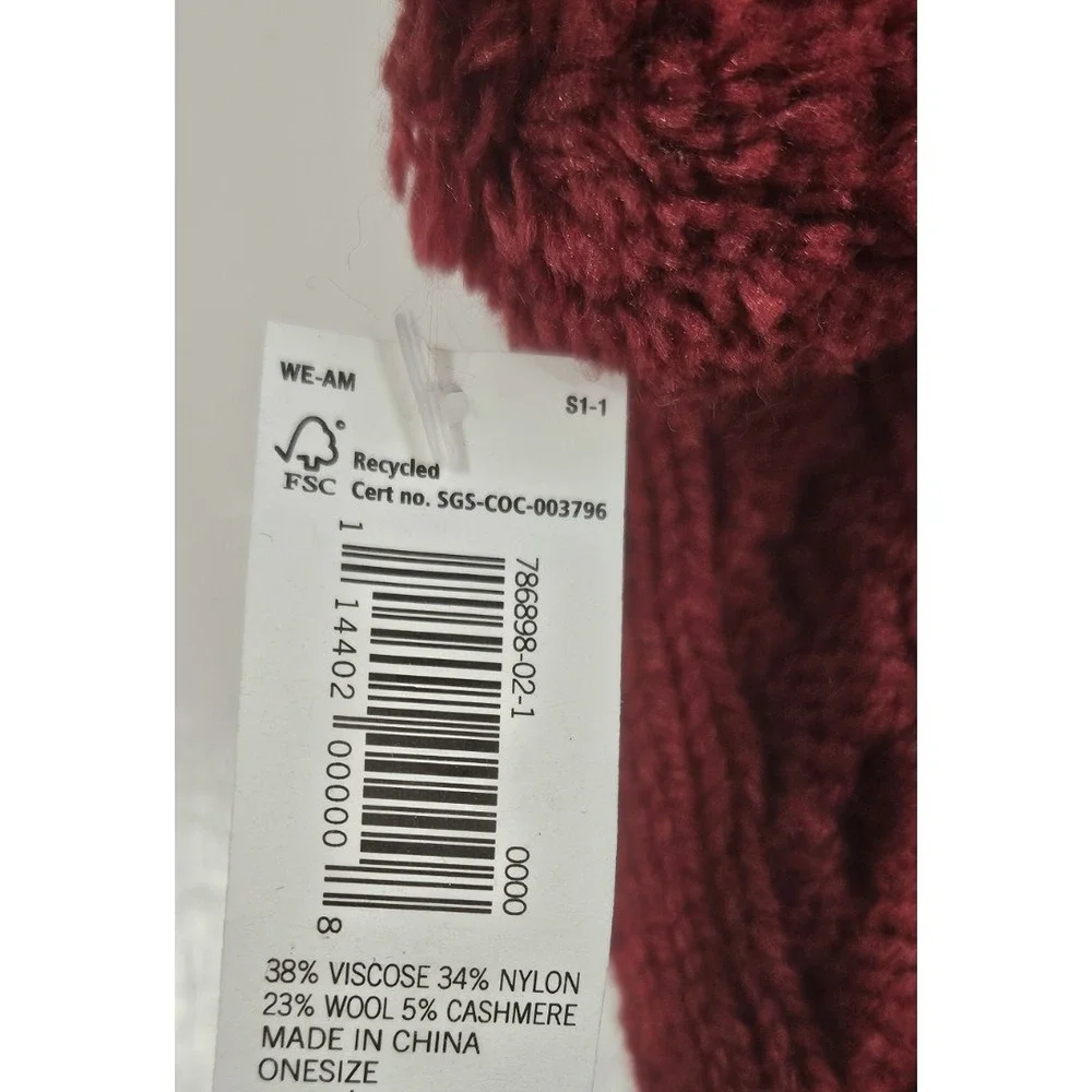 NWT‎ BANANA REPUBLIC cable knit with POMPOM tassels scarf 74